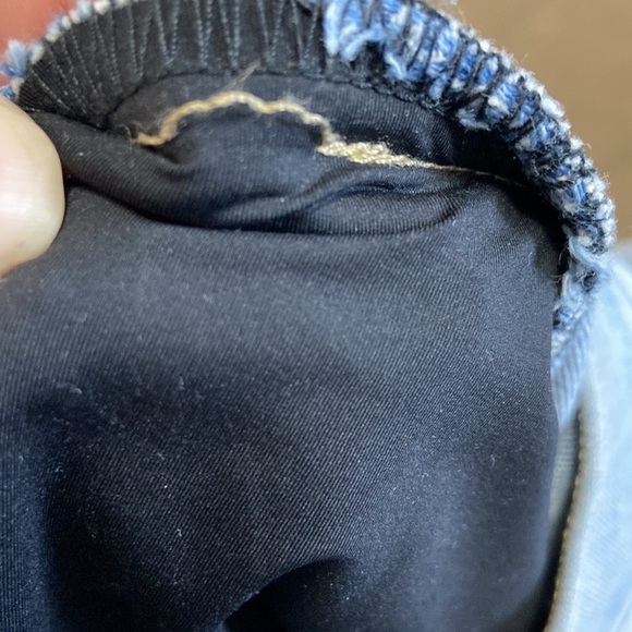 Spanx Women’s Distressed Side Stripe Pull-On Pants Size Medium - Picture 11 of 13